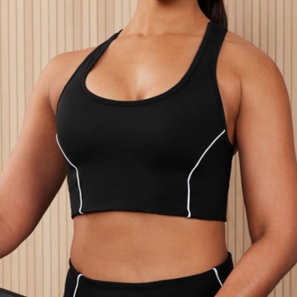 NWT On-the-Go medium impact sports bra